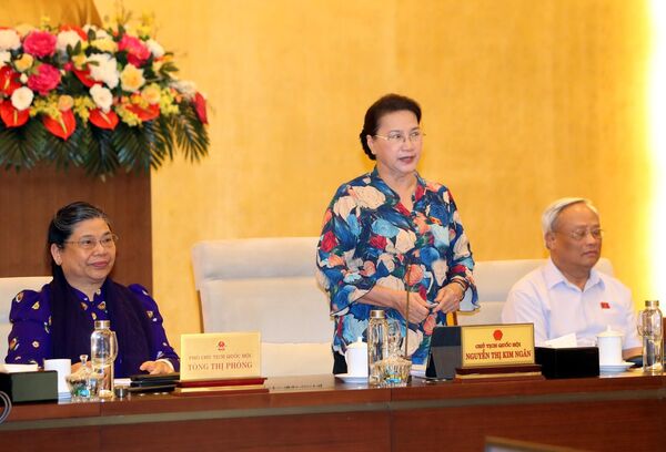 Gọi chân dài là xúc phạm: Loạn thi sắc đẹp ở Việt Nam, lo thành ngành kinh doanh béo bở Gọi chân dài là xúc phạm: Loạn thi sắc đẹp ở Việt Nam, lo thành ngành kinh doanh béo bở - Sputnik Việt Nam