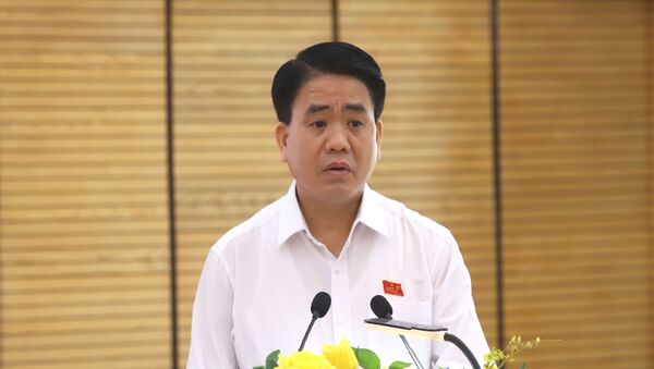 Chủ tịch UBND thành phố Hà Nội Nguyễn Đức Chung phát biểu tại buổi tiếp xúc cử tri.  - Sputnik Việt Nam