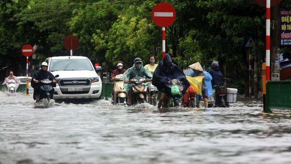 Mưa lớn gây ngập tại tổ 19, phường Tiền Phong, thành phố Thái Bình - Sputnik Việt Nam