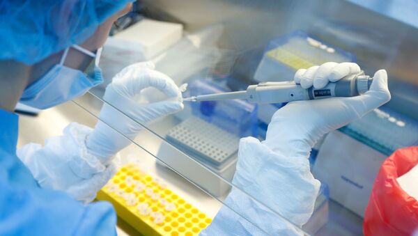 Nhà khoa học nghiên cứu vắc-xin tại phòng thí nghiệm BIOCAD. - Sputnik Việt Nam