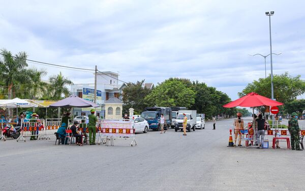 Đà Nẵng - phong tỏa nghiêm ngặt và thực hiện cách ly toàn thành phố Đà Nẵng - phong tỏa nghiêm ngặt và thực hiện cách ly toàn thành phố - Sputnik Việt Nam