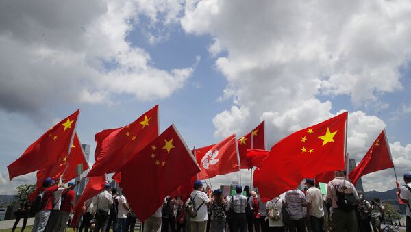  Những người ủng hộ Trung Quốc trong cuôc mít tinh tại Hồng Kông - Sputnik Việt Nam