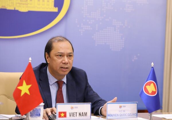 Chê Mỹ tới tấp nhưng lính Trung Quốc vẫn sợ phải đụng độ ở Biển Đông Chê Mỹ tới tấp nhưng lính Trung Quốc vẫn sợ phải đụng độ ở Biển Đông - Sputnik Việt Nam