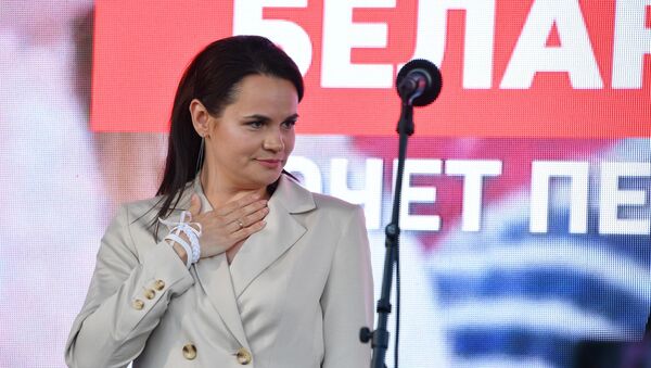 Ứng cử viên Tổng thống Belarus Svetlana Tikhanovskaya  - Sputnik Việt Nam