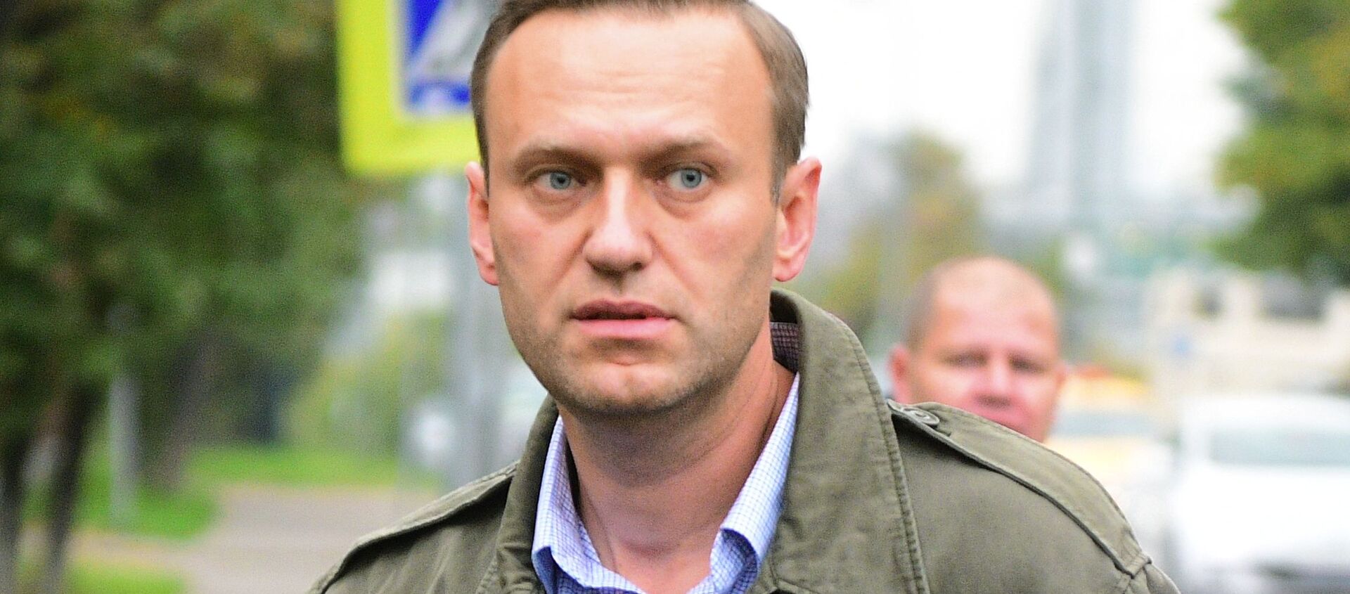 Alexey Navalny trước tòa nhà của Tòa án quận Simonovsky ở Moscow - Sputnik Việt Nam, 1920, 13.10.2020