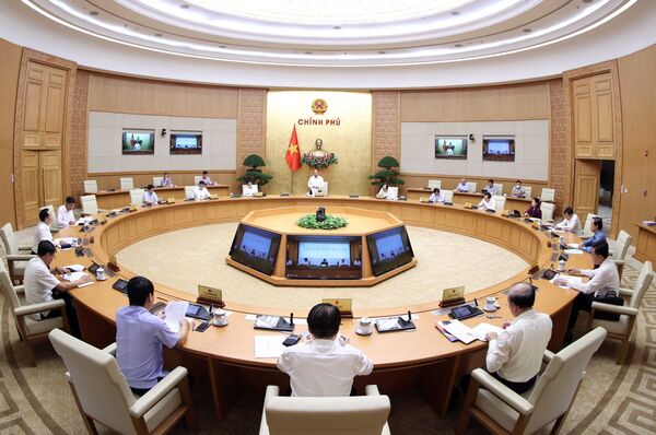 Thủ tướng Nguyễn Xuân Phúc: Phải xử lý việc có tiền không tiêu được Thủ tướng Nguyễn Xuân Phúc: Phải xử lý việc có tiền không tiêu được - Sputnik Việt Nam