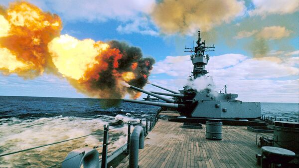 USS Iowa trong Chiến tranh vùng Vịnh, năm 1987 - Sputnik Việt Nam