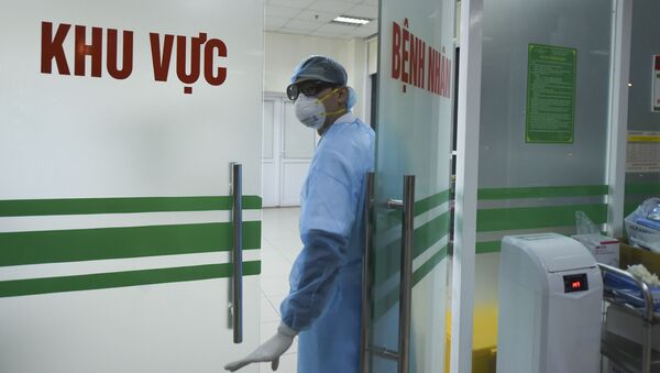 Nhân viên y tế tại một bệnh viện ở Hà Nội. - Sputnik Việt Nam