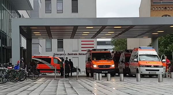 Đầu độc, những người bị tình nghi, tiền bạc: vụ Navalny thiếu minh bạch Đầu độc, những người bị tình nghi, tiền bạc: vụ Navalny thiếu minh bạch - Sputnik Việt Nam