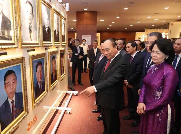 Kỷ niệm 75 năm thành lập Ngành ngoại giao Việt Nam Kỷ niệm 75 năm thành lập Ngành ngoại giao Việt Nam - Sputnik Việt Nam