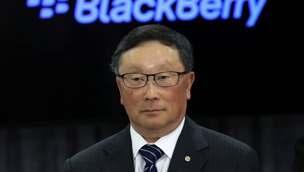 Giám đốc điều hành Blackberry John Chen tham gia một sự kiện tại trụ sở BlackBerry QNX ở Ottawa, Ontario, Canada, ngày 15 tháng 2 năm 2019 - Sputnik Việt Nam