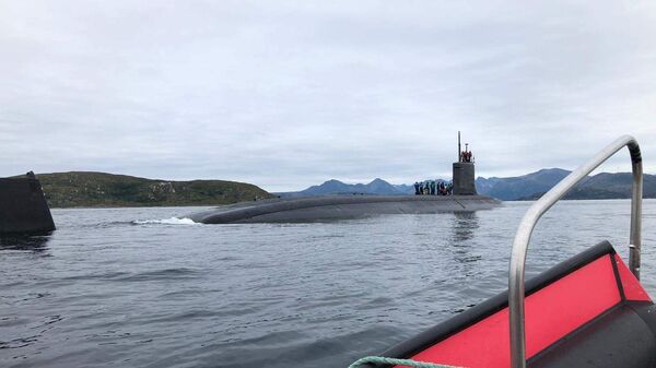 Tàu USS Seawolf của Hải quân Hoa Kỳ dừng ngoài khơi bờ biển Tromso, Na Uy - Sputnik Việt Nam