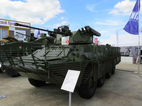 Nền tảng Boomerang và BTR-82 được hiện đại hóa: Khám phá sức mạnh xe bọc thép của Nga Nền tảng Boomerang và BTR-82 được hiện đại hóa: Khám phá sức mạnh xe bọc thép của Nga - Sputnik Việt Nam