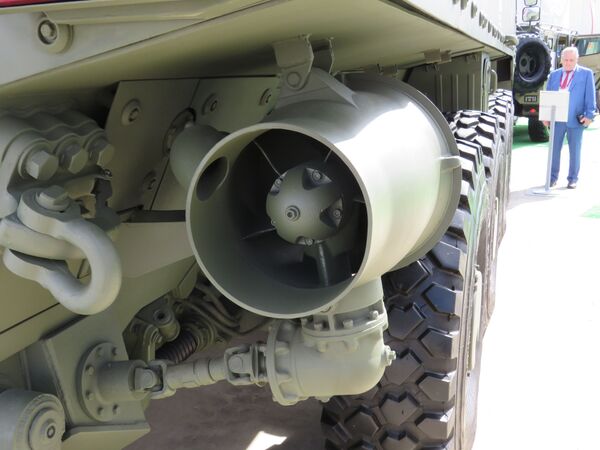 Nền tảng Boomerang và BTR-82 được hiện đại hóa: Khám phá sức mạnh xe bọc thép của Nga Nền tảng Boomerang và BTR-82 được hiện đại hóa: Khám phá sức mạnh xe bọc thép của Nga - Sputnik Việt Nam