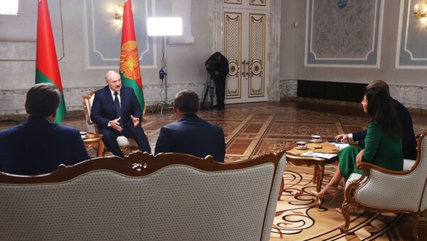 Tổng thống Belarus A. Lukashenko trả lời phỏng vấn các nhà báo Nga - Sputnik Việt Nam
