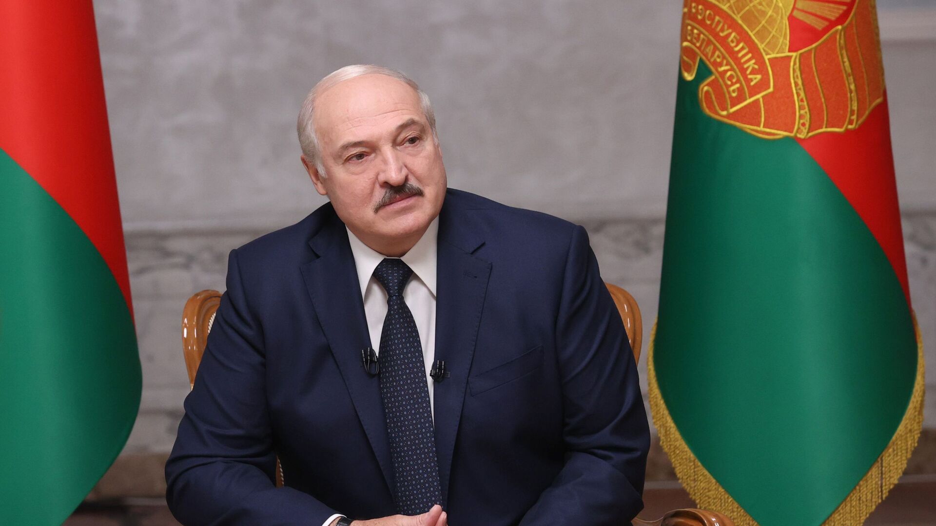 Tổng thống Belarus Alexander Lukashenko trả lời phỏng vấn các nhà báo Nga - Sputnik Việt Nam, 1920, 07.02.2022
