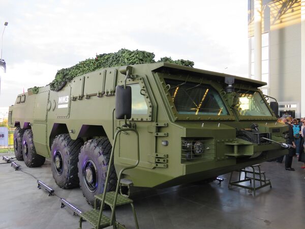 Khung gầm bánh lốp quân sự - sản phẩm mới ấn tượng của Tập đoàn Kalashnikov Khung gầm bánh lốp quân sự - sản phẩm mới ấn tượng của Tập đoàn Kalashnikov - Sputnik Việt Nam