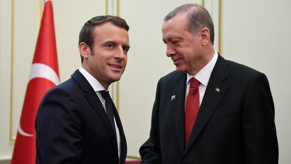 Cuộc gặp giữa Emmanuel Macron và Recep Tayyip Erdogan, 2017 - Sputnik Việt Nam