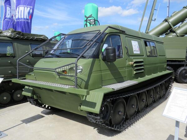 Nga phát triển một số mẫu xe bánh xích cho phép di chuyển trên hầu hết mọi địa hình Nga phát triển một số mẫu xe bánh xích cho phép di chuyển trên hầu hết mọi địa hình - Sputnik Việt Nam