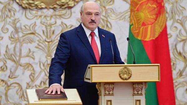 Tổng thống Belarus Alexander Lukashenko tại lễ nhậm chức ở Minsk - Sputnik Việt Nam