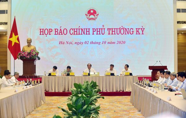Kinh tế Việt Nam vượt qua đáy, tăng trưởng tín dụng tích cực Kinh tế Việt Nam vượt qua đáy, tăng trưởng tín dụng tích cực - Sputnik Việt Nam
