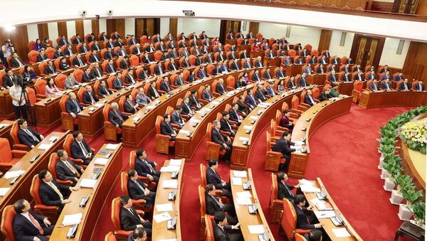 Các đồng chí lãnh đạo Đảng, Nhà nước và các đại biểu dự bế mạc Hội nghị Trung ương lần thứ mười ba. - Sputnik Việt Nam