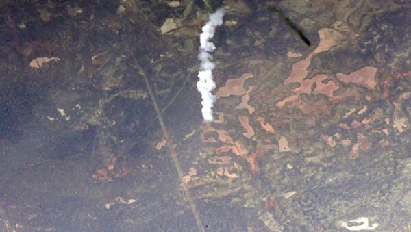 Tên lửa Soyuz-2.1a với tàu vũ trụ Soyuz MS-17 sau khi phóng từ sân bay vũ trụ Baikonur - Sputnik Việt Nam