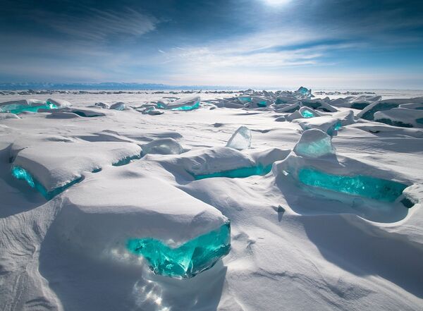 Bức ảnh Kho báu hồ Baikal của nhiếp ảnh gia Nga Alexey Trofimov, đứng đầu Top 10 do độc giả bình chọn trong cuộc thi Weather Photographer of the Year 2020 - Sputnik Việt Nam