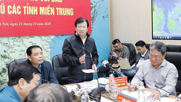 Phó Thủ tướng Trịnh Đình Dũng phát biểu tại hội nghị. - Sputnik Việt Nam