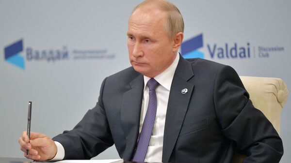 Tổng thống Nga Vladimir Putin phát biểu tại cuộc họp của Câu lạc bộ thảo luận quốc tế Valdai - Sputnik Việt Nam