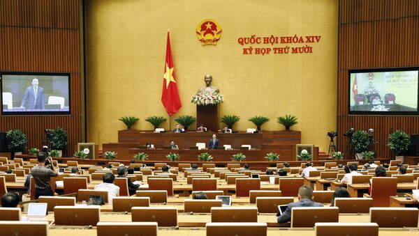 Kỳ họp thứ mười, Quốc hội khoá XIV: Thảo luận về dự thảo Luật Bảo vệ môi trường (sửa đổi) - Sputnik Việt Nam