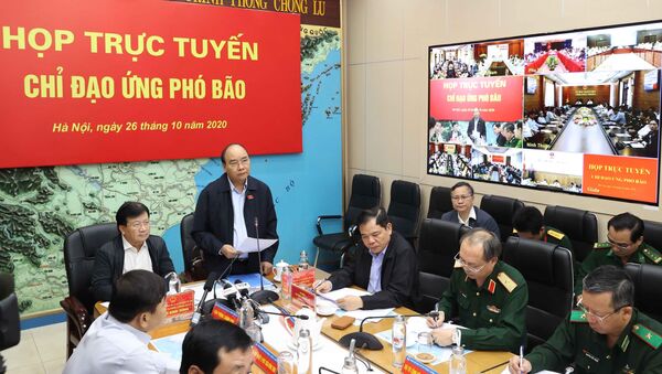 Thủ tướng Nguyễn Xuân Phúc chủ trì cuộc họp. - Sputnik Việt Nam