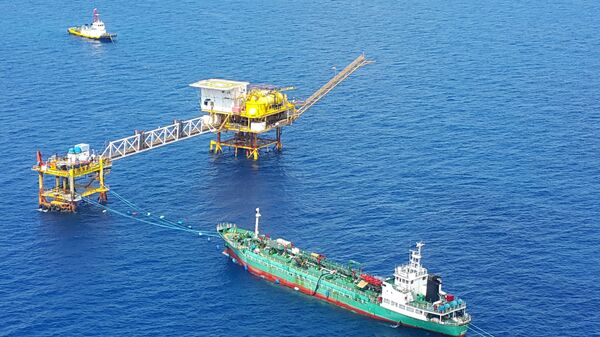 Công ty PXP Energy Corp của Philippines khai thác dầu trên Biển Đông. - Sputnik Việt Nam