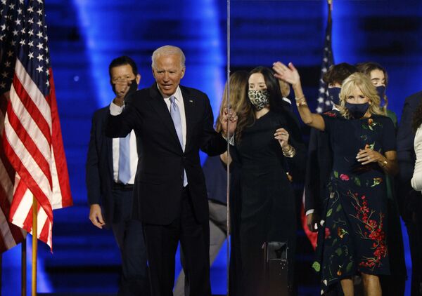 Ứng cử viên tổng thống đảng Dân chủ Joe Biden - Sputnik Việt Nam