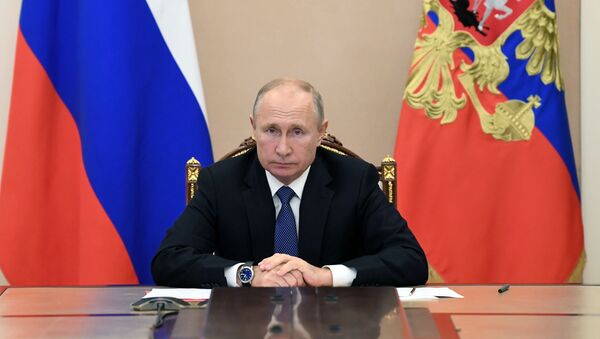 Ngày 6 tháng 11 năm 2020. Tổng thống Nga Putin tổ chức một cuộc họp hoạt động với các thành viên thường trực của Hội đồng An ninh Nga thông qua cầu truyền hình. - Sputnik Việt Nam