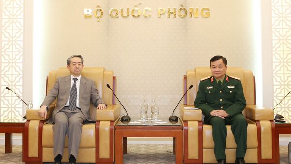 Thứ trưởng Bộ Quốc phòng Hoàng Xuân Chiến tiếp Đại sứ Trung Quốc - Sputnik Việt Nam