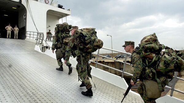 Thủy quân lục chiến Mỹ trở lại căn cứ quân sự ở Okinawa. - Sputnik Việt Nam