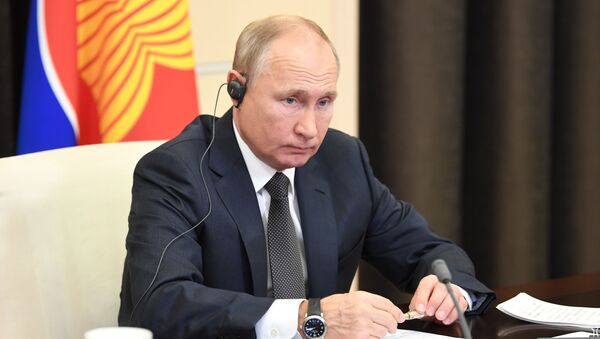 Tổng thống Nga Vladimir Putin tại Hội nghị thượng đỉnh Đông Á lần thứ 15 - Sputnik Việt Nam