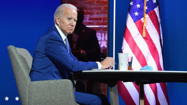 Ứng cử viên tổng thống đảng Dân chủ Joe Biden phát biểu trước cử tri sau khi truyền thông công bố Biden thắng cử tại Hoa Kỳ - Sputnik Việt Nam