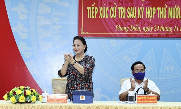 Chủ tịch Quốc hội nói gì về vụ bà Hồ Thị Kim Thoa bỏ trốn sang Pháp? Chủ tịch Quốc hội nói gì về vụ bà Hồ Thị Kim Thoa bỏ trốn sang Pháp? - Sputnik Việt Nam