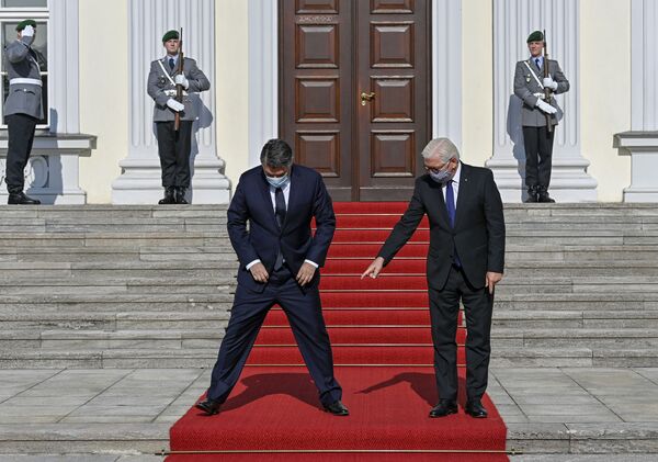 Tổng thống CHLB Đức Frank-Walter Steinmeier và Tổng thống Croatia Zoran Milanovic tại Berlin - Sputnik Việt Nam