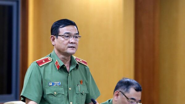 Thiếu tướng Lê Hồng Nam, Giám đốc Công an Thành phố Hồ Chí Minh trả lời câu hỏi của báo chí tại buổi họp báo. - Sputnik Việt Nam