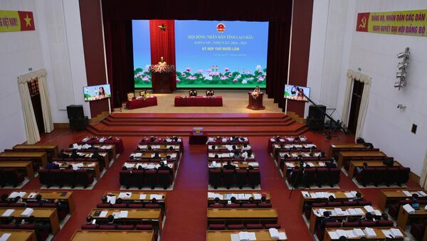 Quang cảnh Kỳ họp thứ 15 Hội đồng nhân dân tỉnh Lai Châu khóa XIV, nhiệm kỳ 2016-2021 - Sputnik Việt Nam
