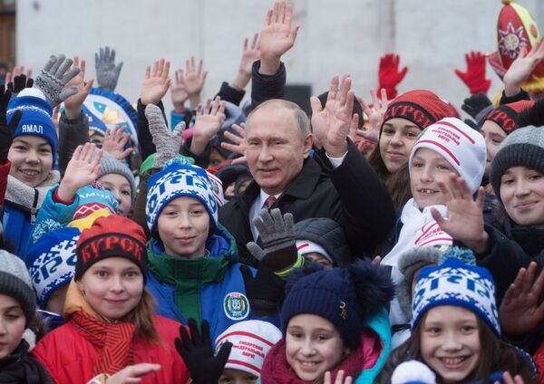 Ấn tượng khó quên về cuộc họp báo lớn 2020 của Tổng thống Nga Vladimir Putin Ấn tượng khó quên về cuộc họp báo lớn 2020 của Tổng thống Nga Vladimir Putin - Sputnik Việt Nam