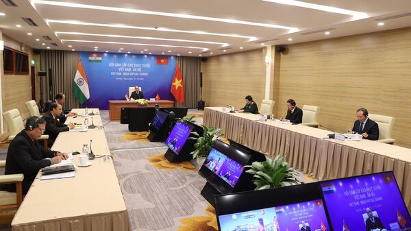 Thủ tướng Nguyễn Xuân Phúc hội đàm trực tuyến Thủ tướng Ấn Độ Narendra Modi - Sputnik Việt Nam