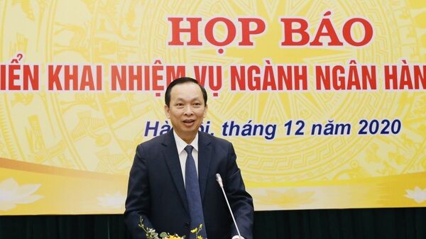 Phó Thống đốc NHNN Việt Nam Đào Minh Tú báo cáo hoạt động năm 2019 và nhiệm vụ năm 2020. - Sputnik Việt Nam