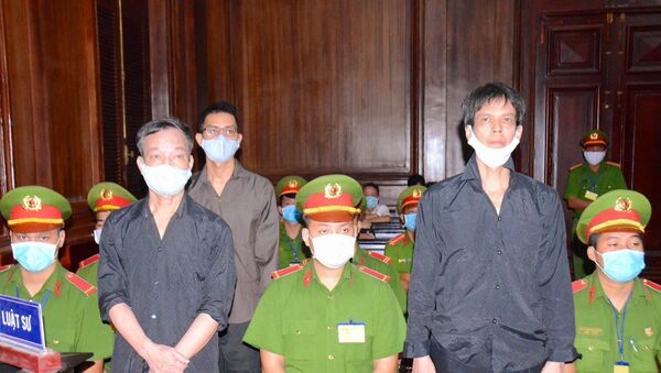 Các bị cáo tại phiên tòa xét xử ngày 5/1/2021.  - Sputnik Việt Nam