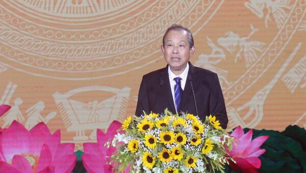 Ủy viên Bộ Chính trị, Phó Thủ tướng Thường trực Chính phủ Trương Hòa Bình phát biểu tại buổi lễ.  - Sputnik Việt Nam