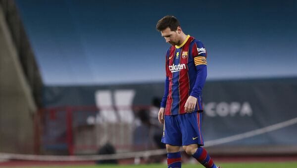Đội trưởng Lionel Messi của Barcelona sau trận Siêu cúp Tây Ban Nha giữa Barcelona và Athletic Bilbao - Sputnik Việt Nam
