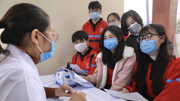 Tình nguyện viên tham gia đăng ký thử nghiệm lâm sàng vắc xin COVIVAC tại Lễ khởi động. - Sputnik Việt Nam